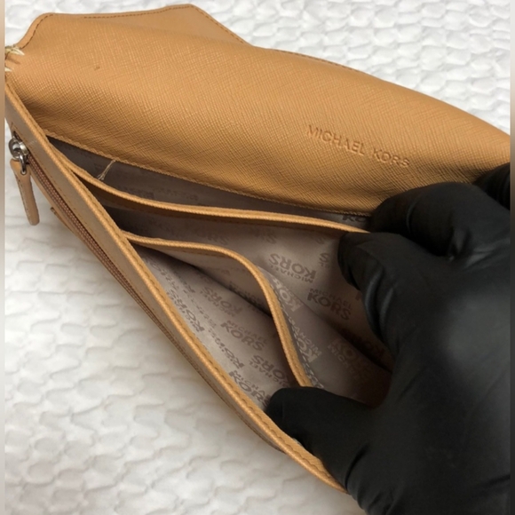 Michael Kors Large Taupe Croc Embossed Clutch Wallet - Picture 7 of 9